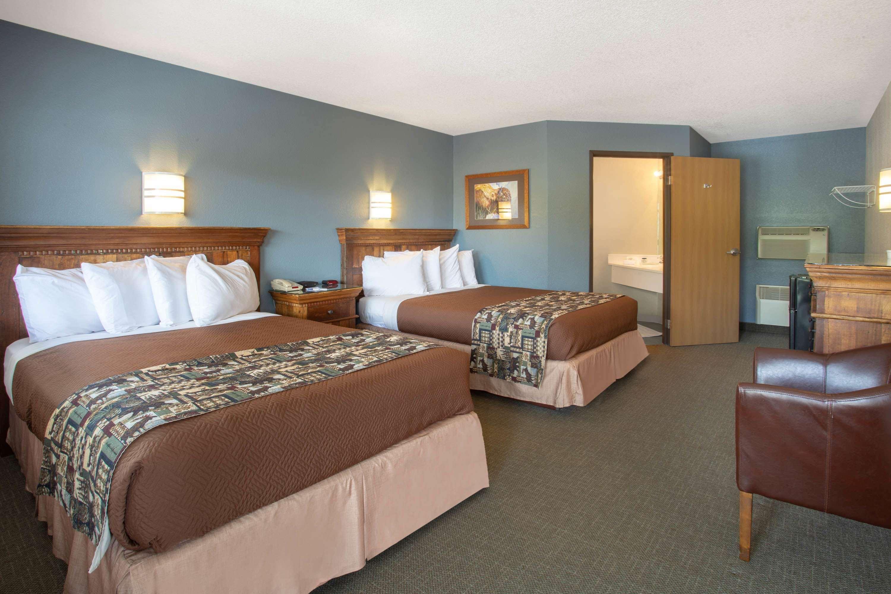 Travelodge By Wyndham Gardiner Yellowstone Park North Entr Extérieur photo